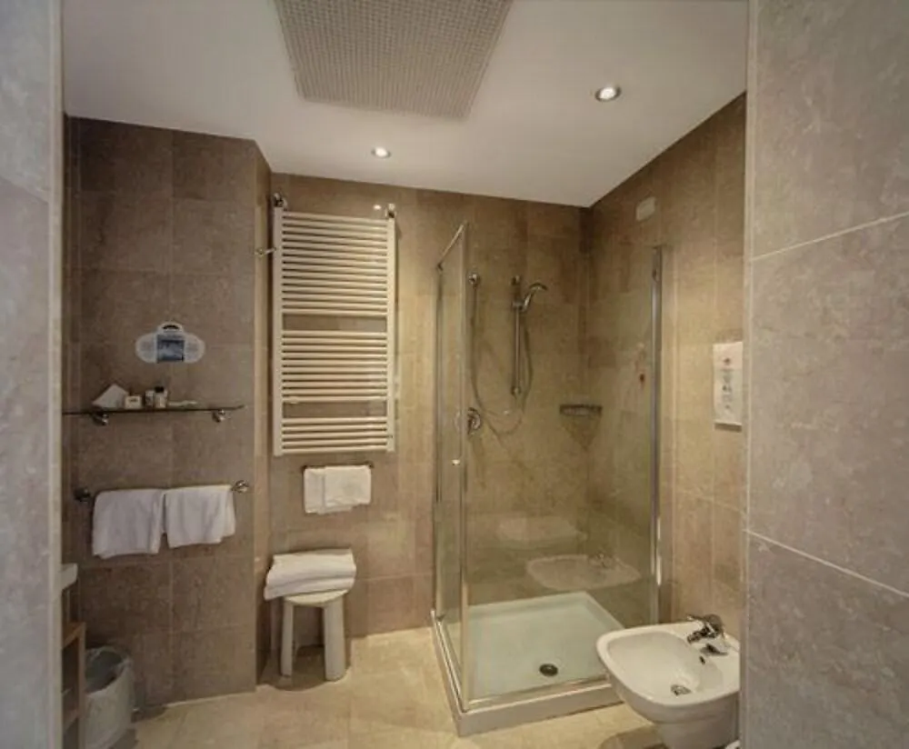 ****  Hotel Duomo Salo Italy