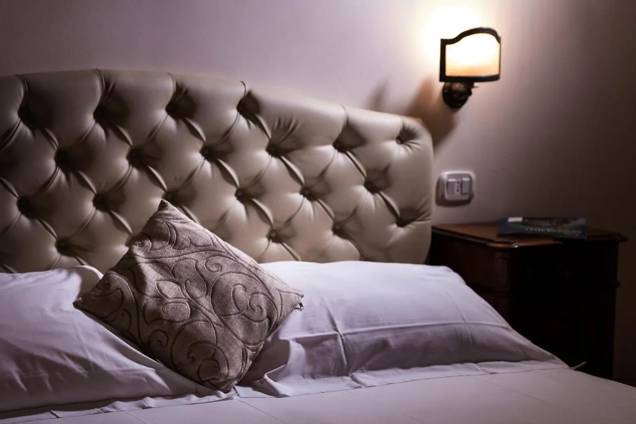Hotel Duomo Salo 4*,  Italy